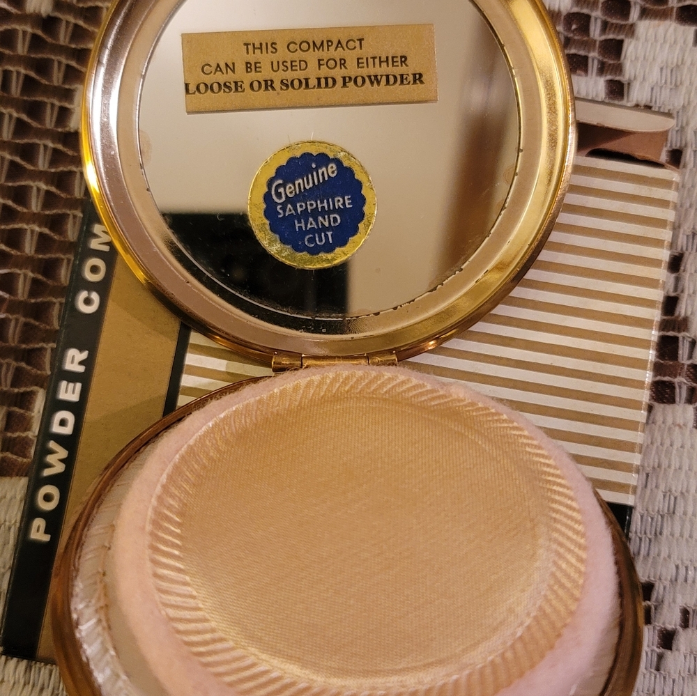 Vintage Compact - Picture 4 of 4